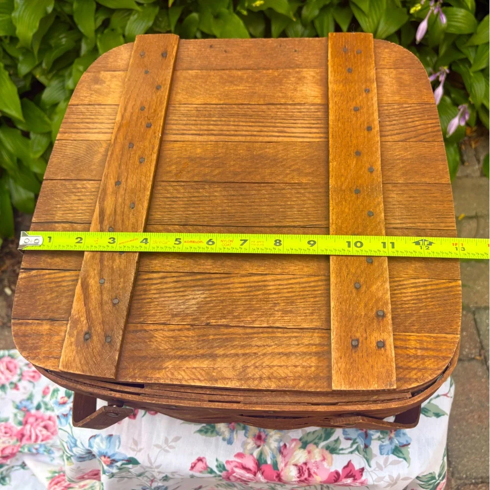 Basketville Vermont Double Handled Picnic Basket